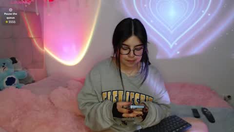 Ayleen online show from 10/23/25, 10:08