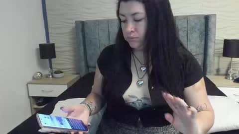 ayleen miller online show from 02/19/26, 03:52
