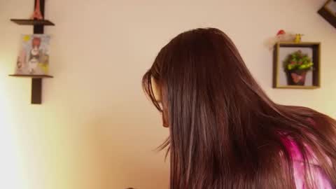 SOPHY ROGERS online show from 12/19/25, 01:34