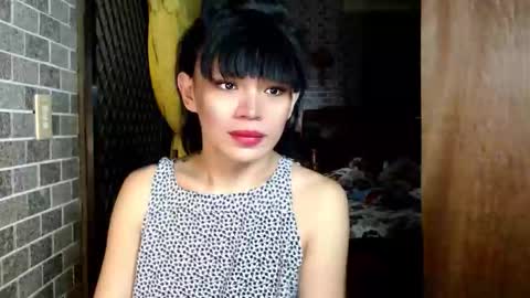 aymkyline online show from 10/19/25, 11:22