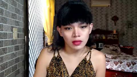 aymkyline online show from 11/27/25, 12:35