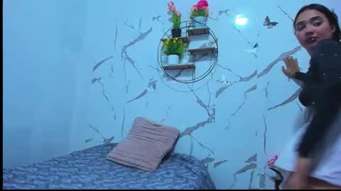 Aymy online show from 12/21/25, 10:50