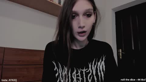 Snapshot of ayn3q chatting on 01/19/25, 02:47 AYNEK        fansly  online show from 01/19/25, 02:47