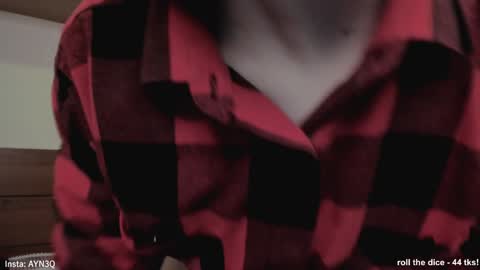 Snapshot of ayn3q chatting on 01/28/25, 10:45 AYNEK        fansly  online show from 01/28/25, 10:45