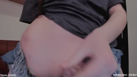 Snapshot of ayn3q chatting on 01/31/25, 10:21 AYNEK        fansly  online show from 01/31/25, 10:21