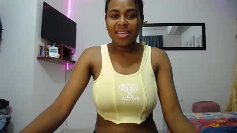 aynaraross1 online show from 02/24/25, 04:27