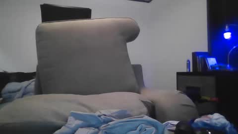 Snapshot of ayr129 chatting on 10/04/25, 03:26 ayr129 online show from 10/04/25, 03:26