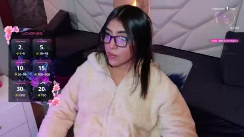 Aysel online show from 09/25/25, 11:41