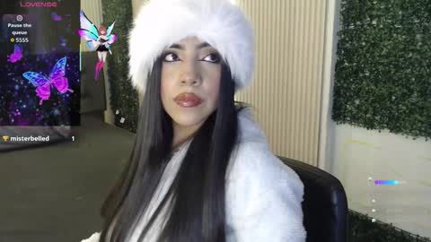 Aysel online show from 10/28/25, 09:06