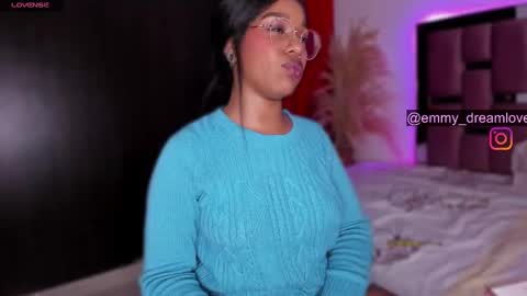 Snapshot of ayselsole chatting on 01/02/25, 12:45 Emmy online show from 01/02/25, 12:45