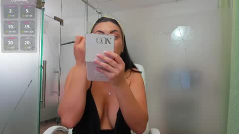 Ayumi online show from 05/01/26, 03:55