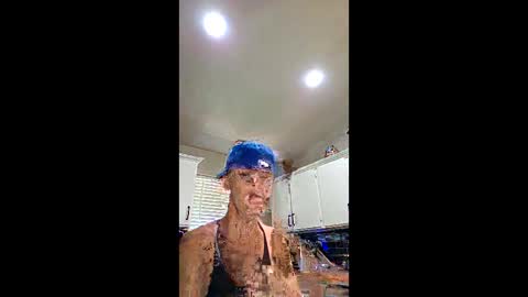 Snapshot of az2312752908 chatting on 04/01/26, 07:33 az2312752908 online show from 04/01/26, 07:33