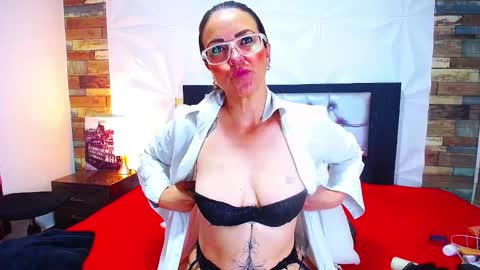 Azahara online show from 03/07/25, 11:07