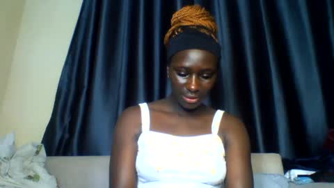 Snapshot of azaelia_iris chatting on 07/03/26, 07:31 azaelia_iris online show from 07/03/26, 07:31
