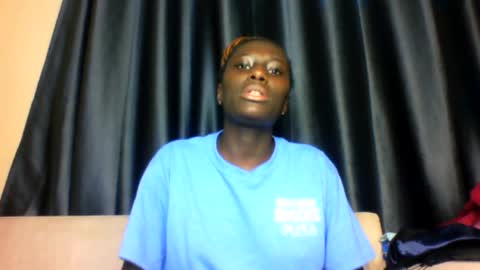 Snapshot of azaelia_iris chatting on 07/19/26, 07:12 azaelia_iris online show from 07/19/26, 07:12