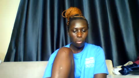 Snapshot of azaelia_iris chatting on 07/19/26, 07:17 azaelia_iris online show from 07/19/26, 07:17
