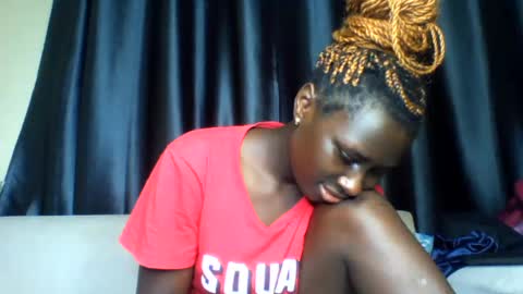 Snapshot of azaelia_iris chatting on 07/22/26, 10:29 azaelia_iris online show from 07/22/26, 10:29
