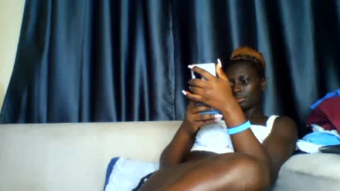 Snapshot of azaelia_iris chatting on 07/23/26, 07:01 azaelia_iris online show from 07/23/26, 07:01