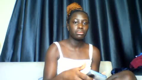 Snapshot of azaelia_iris chatting on 07/25/26, 08:01 azaelia_iris online show from 07/25/26, 08:01