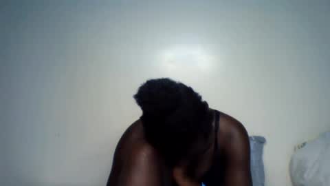 Snapshot of azaelia_iris chatting on 08/04/26, 06:43 azaelia_iris online show from 08/04/26, 06:43