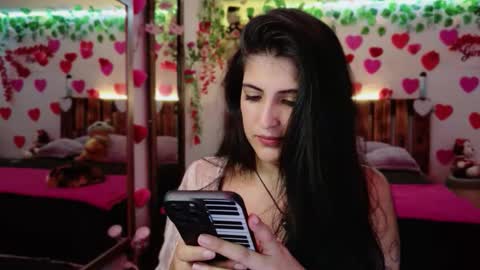 Snapshot of azaharnoor chatting on 02/08/26, 11:41 Azahar online show from 02/08/26, 11:41