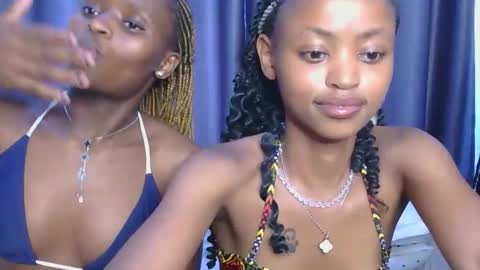 Azalea online show from 12/01/25, 07:13