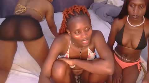 Azalea online show from 03/01/26, 05:04