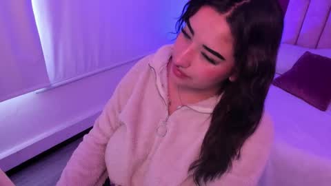 Snapshot of azaleaa__ chatting on 03/03/26, 07:20 azaleaa__ online show from 03/03/26, 07:20