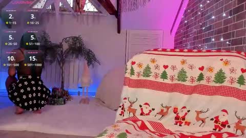 azaliaswallows online show from 12/22/25, 12:02