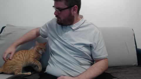 Azer online show from 10/29/25, 07:37