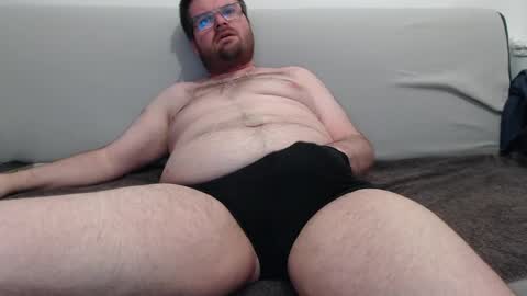 Azer online show from 04/24/26, 07:49