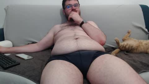 Snapshot of azer912 chatting on 05/30/26, 11:24 Azer online show from 05/30/26, 11:24