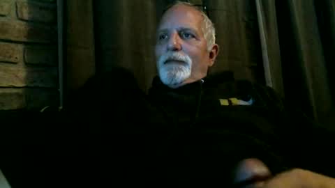 azjohnny online show from 11/22/25, 02:43