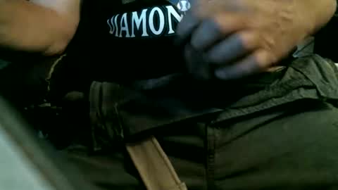 azjohnny online show from 11/23/25, 08:41