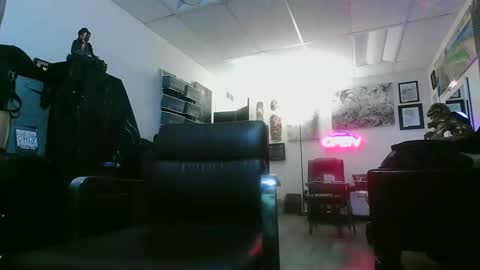 aznbeta_gooner online show from 04/18/26, 09:46