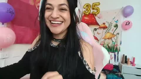 Azucena R online show from 05/06/26, 03:17