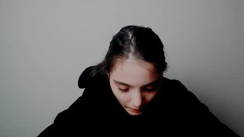 azumi_chan_ online show from 10/06/25, 08:50