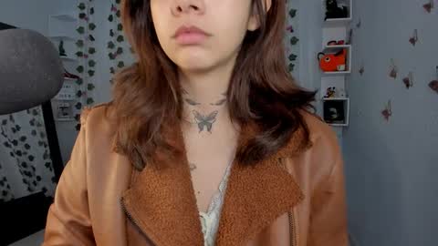 azumi saan online show from 11/06/25, 03:07