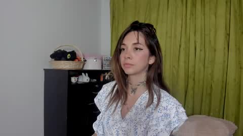 azumi saan online show from 04/21/26, 01:53