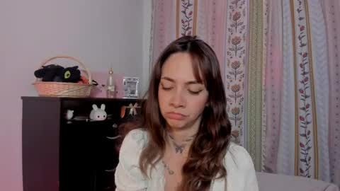 Snapshot of azumi_saan chatting on 06/11/26, 03:26 azumi saan online show from 06/11/26, 03:26