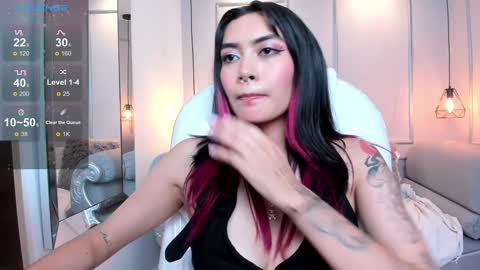 Azura online show from 02/05/25, 01:37