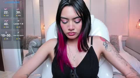 Azura online show from 02/19/25, 11:14