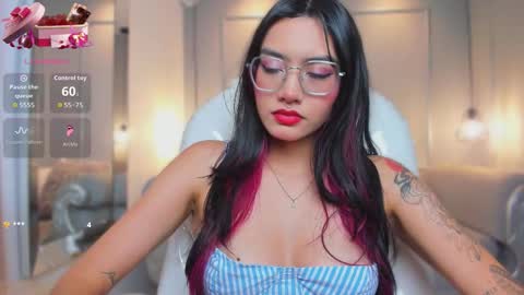 Azura online show from 02/12/26, 07:53