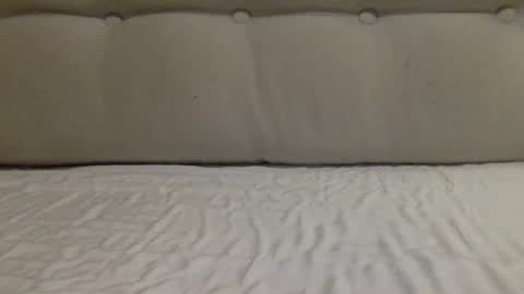 Snapshot of azureparamour1 chatting on 11/17/25, 07:14 azureparamour1 online show from 11/17/25, 07:14