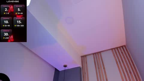 Snapshot of azurra_amatto2 chatting on 05/27/26, 09:23 Azurra online show from 05/27/26, 09:23
