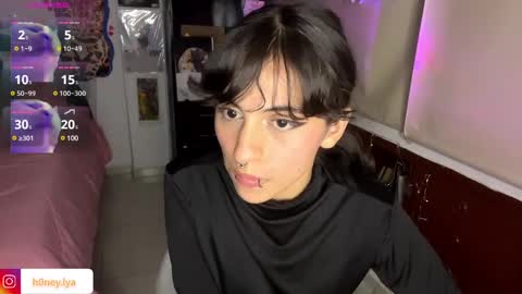 Lyanna online show from 02/12/25, 12:05