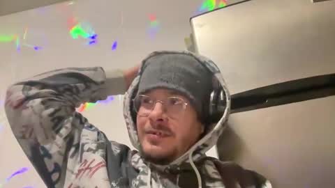 b1gd1k290013 online show from 12/18/25, 01:44