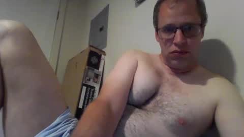 Snapshot of b21lundeen chatting on 09/09/25, 12:10 your-personal-weener online show from 09/09/25, 12:10