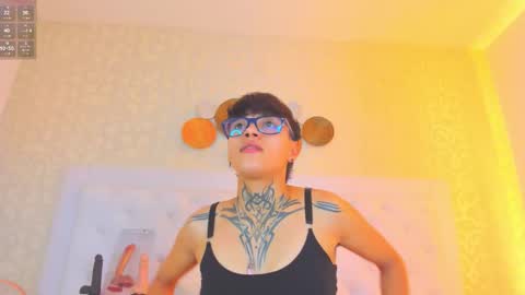 Anny online show from 11/06/25, 03:51