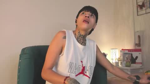 Anny online show from 11/26/25, 04:02